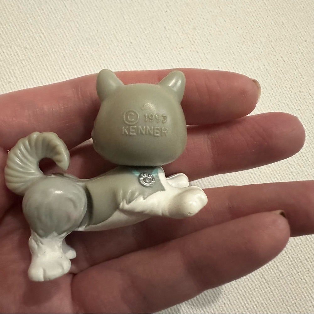 Vintage 1993 Kenner Littlest Pet Shop Prize Winning Pups 3 and Magnetic Bone - Picture 13 of 15